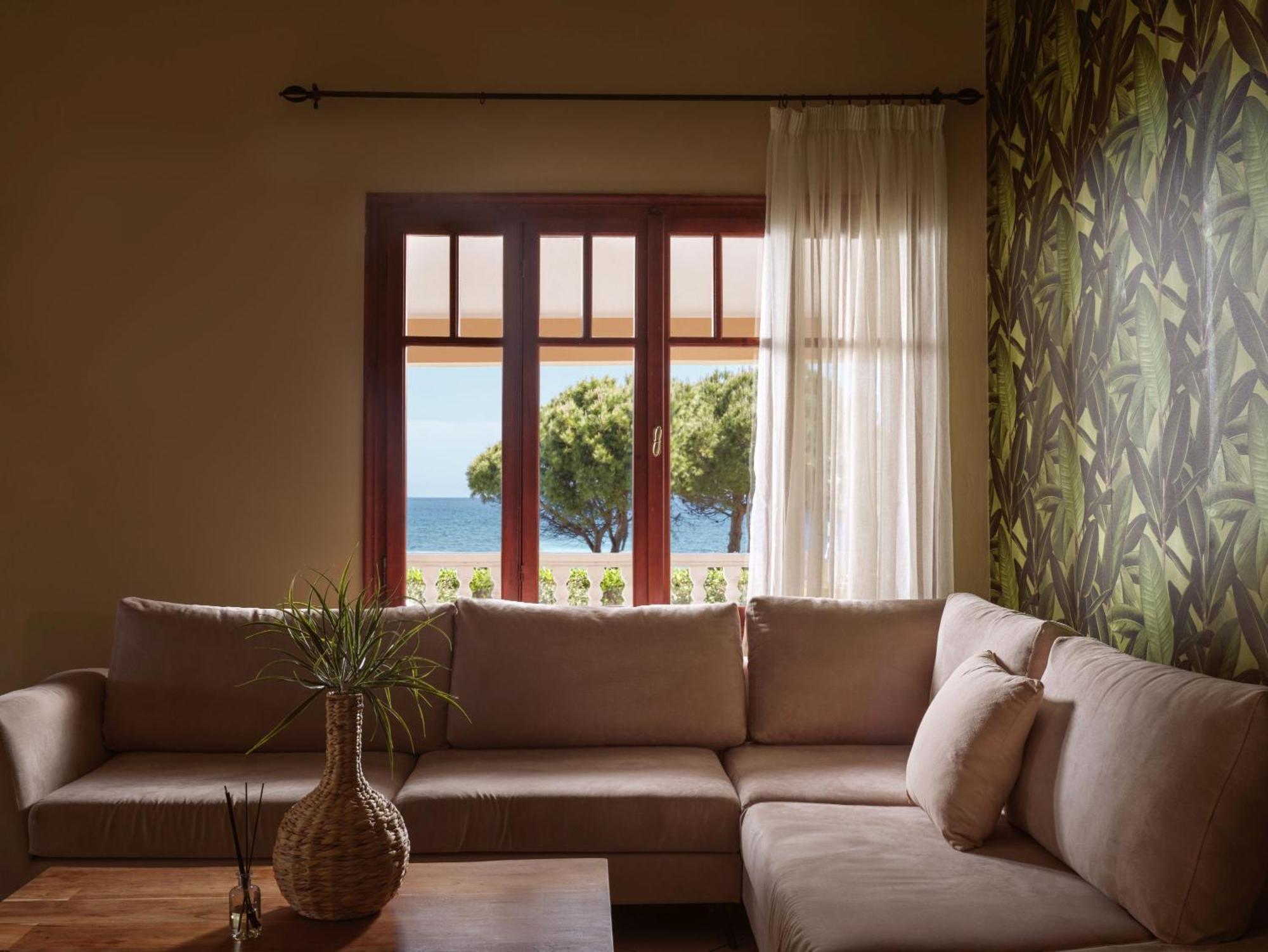 Sea Elegance - On The Beach, By Zantewize Villa